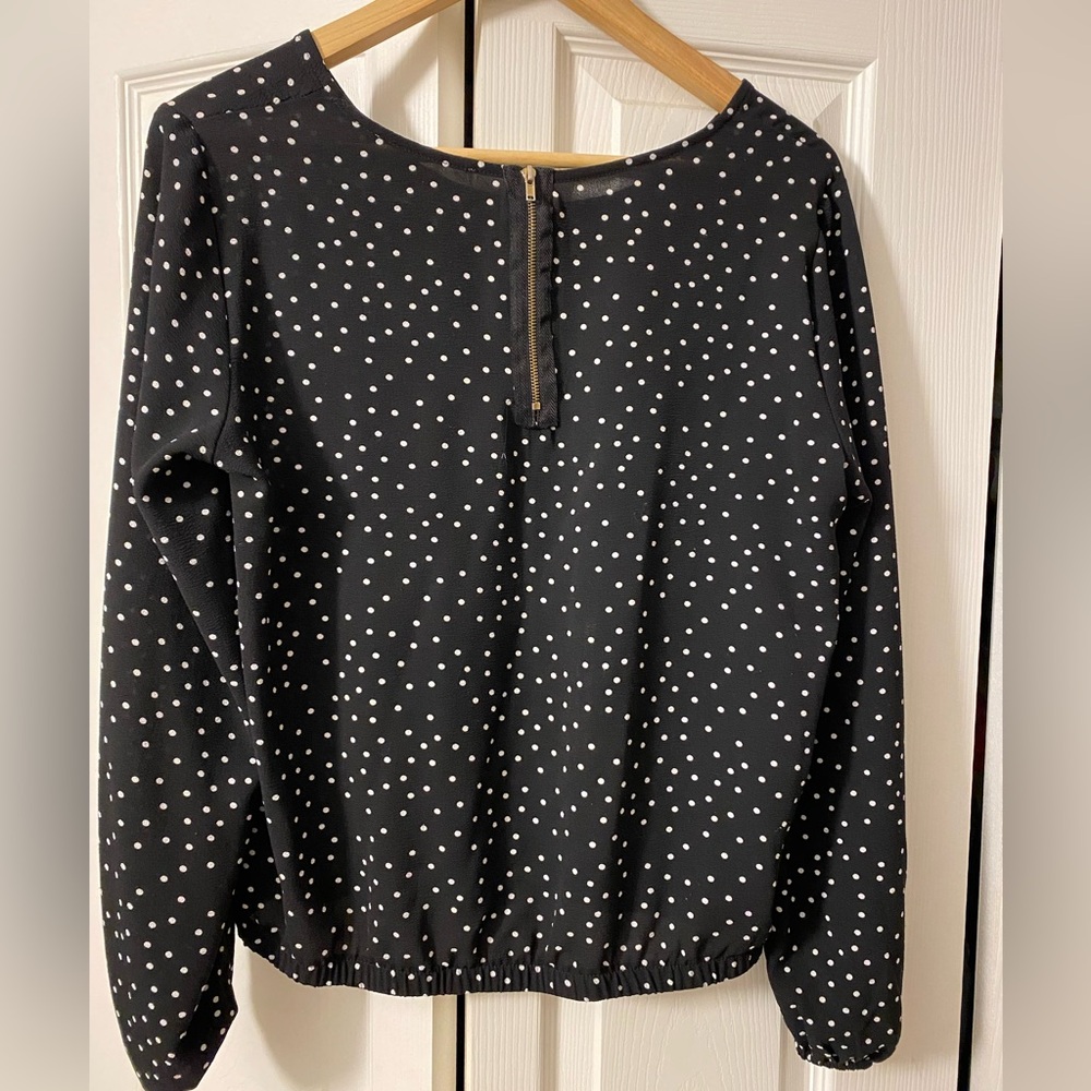 $SOLD$Women’s long sleeve shirt